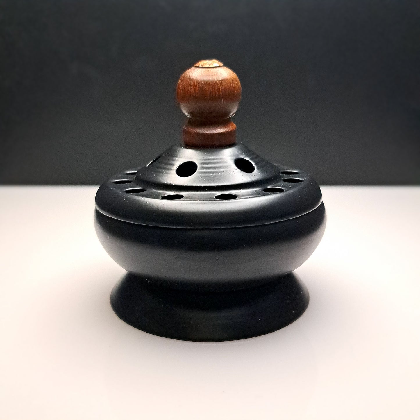 Incense burner (iron/black)