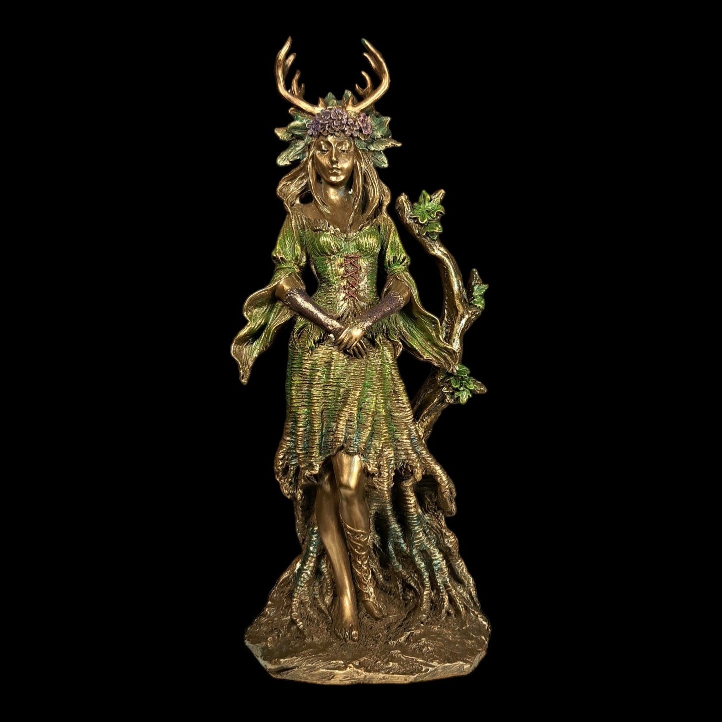 Celtic forest goddess (708-6607)