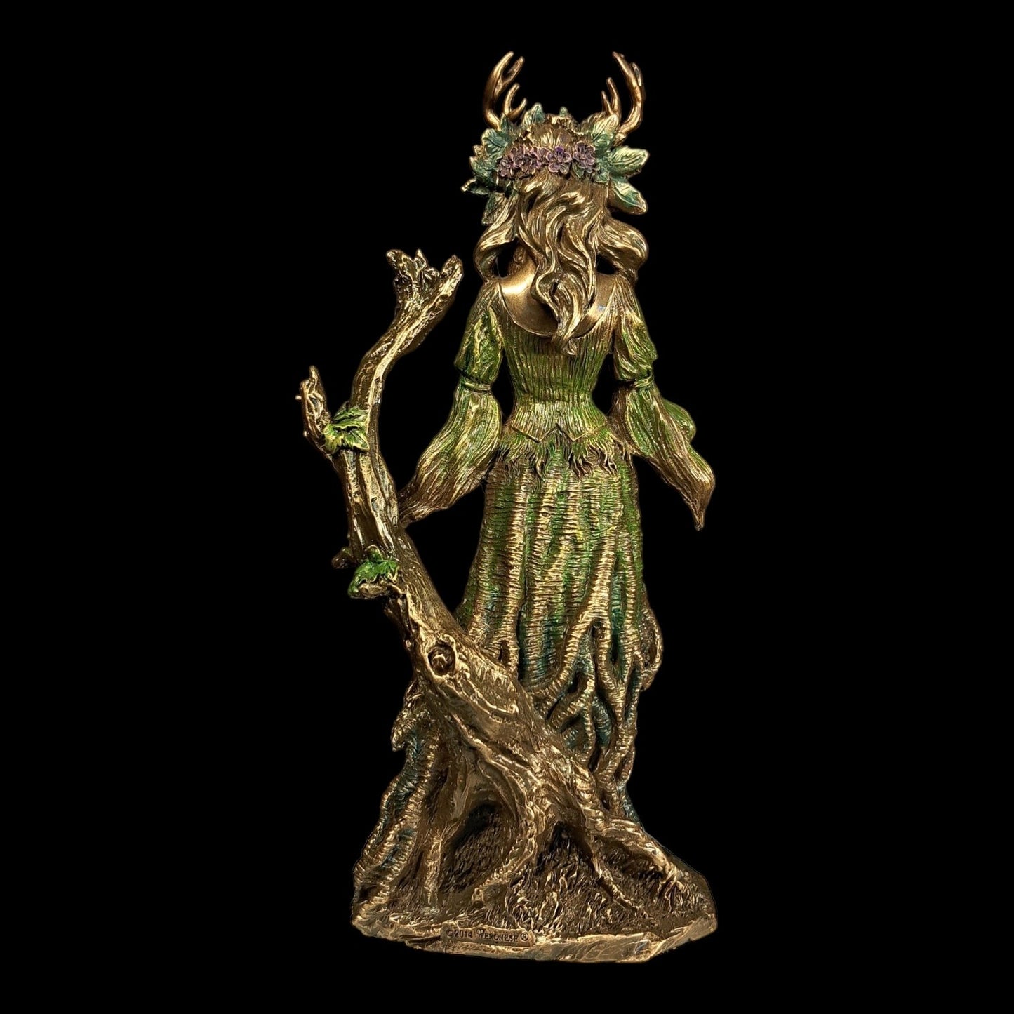 Celtic forest goddess (708-6607)